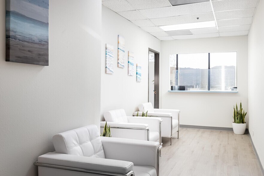 More Photos Of 27699 Jefferson Ave, Temecula Medical For Lease