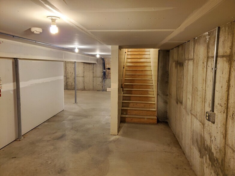 More Photos Of 1210 Sheridan Ave, Cody Storefront For Sale