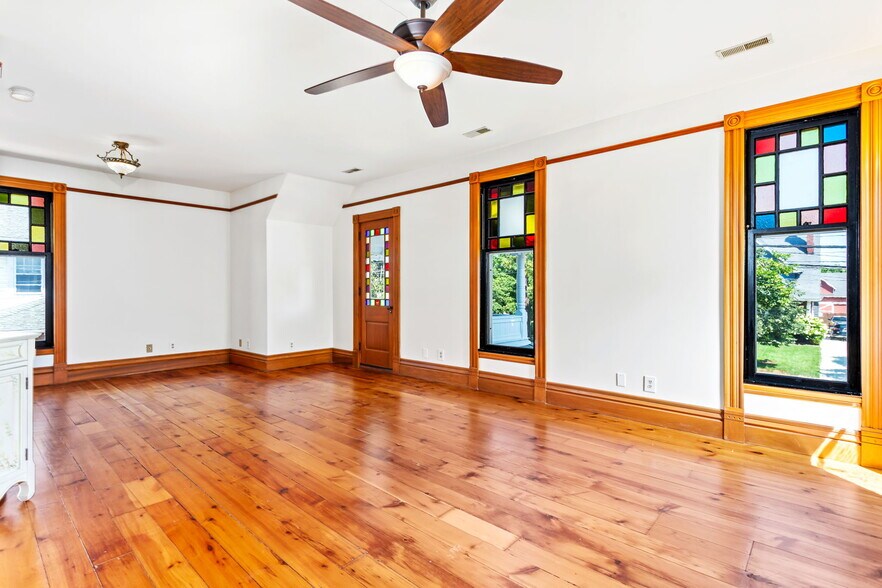 More Photos Of 236-238 West Liberty st, Medina Office For Sale