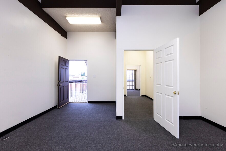 More Photos Of 800 E Wardlow Rd, Long Beach Loft Creative Space For Sale