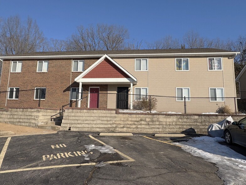 More Photos Of 611-617 Palisades Dr, Pacific Apartments For Sale