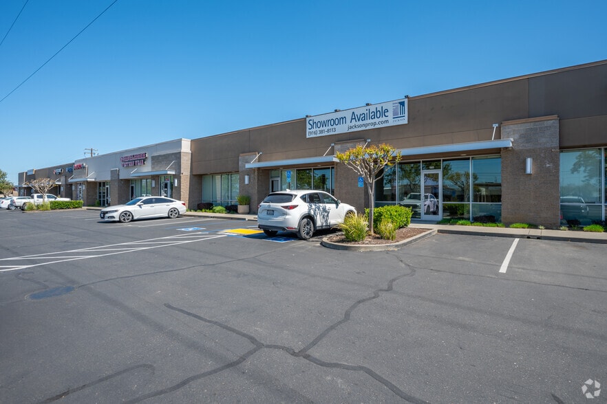 More Photos Of 5301 Power Inn Rd, Sacramento Storefront For Lease