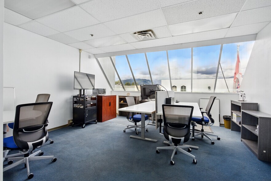 More Photos Of 1734 Broadway St, Port Coquitlam Industrial For Sale