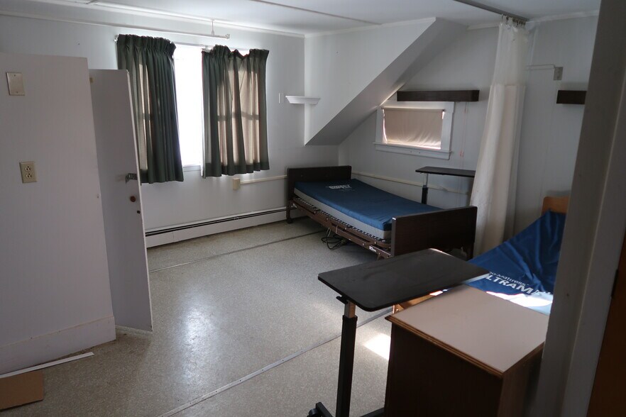 More Photos Of 457 Old Lewiston Rd, Winthrop Assisted Living For Sale