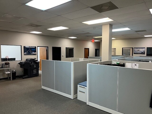 More Photos Of 203 S Jupiter Rd, Allen Office For Sale