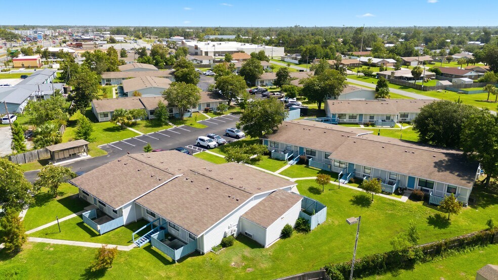 More Photos Of 322 Burkett Dr, Panama City Apartments For Sale