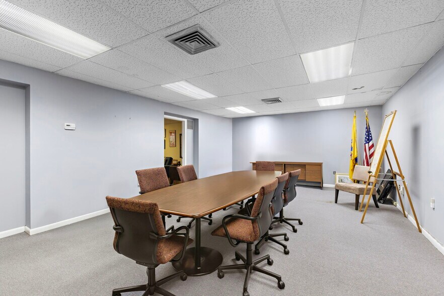 More Photos Of 854 8th St, Secaucus Office For Sale