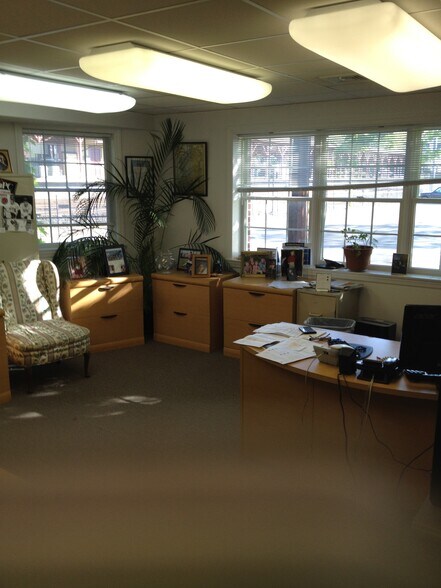 More Photos Of 27 Pine St, New Canaan Office For Sale