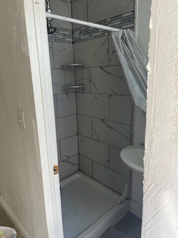 More Photos Of 3916-3920 E 3rd St, Los Angeles Storefront Retail Residential For Lease