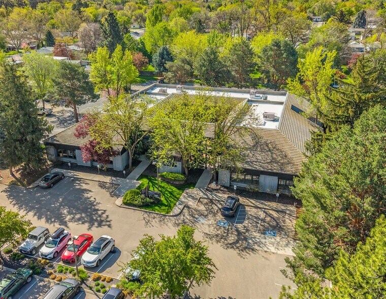 More Photos Of 4477 W Emerald St, Boise Office For Sale