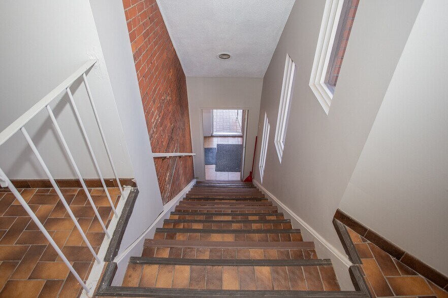 More Photos Of 51 Augusta St, Hamilton Storefront Retail Office For Sale