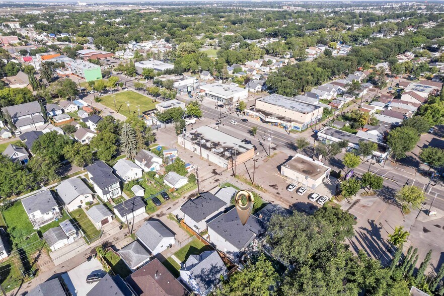 More Photos Of 11732 90 St NW, Edmonton Apartments For Sale
