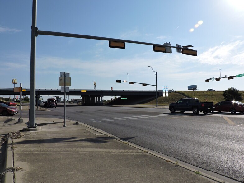 More Photos Of 1109 S Fort Hood St, Killeen Convenience Store For Sale