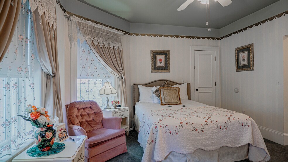 More Photos Of 118 S 300 W, Heber City Hospitality For Sale