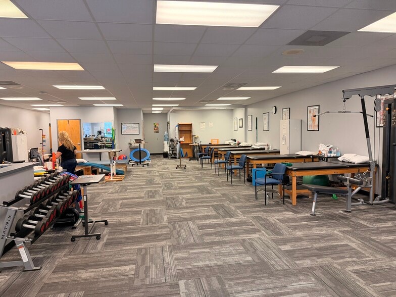 More Photos Of 309-313 W Bass St, Kissimmee Medical For Lease