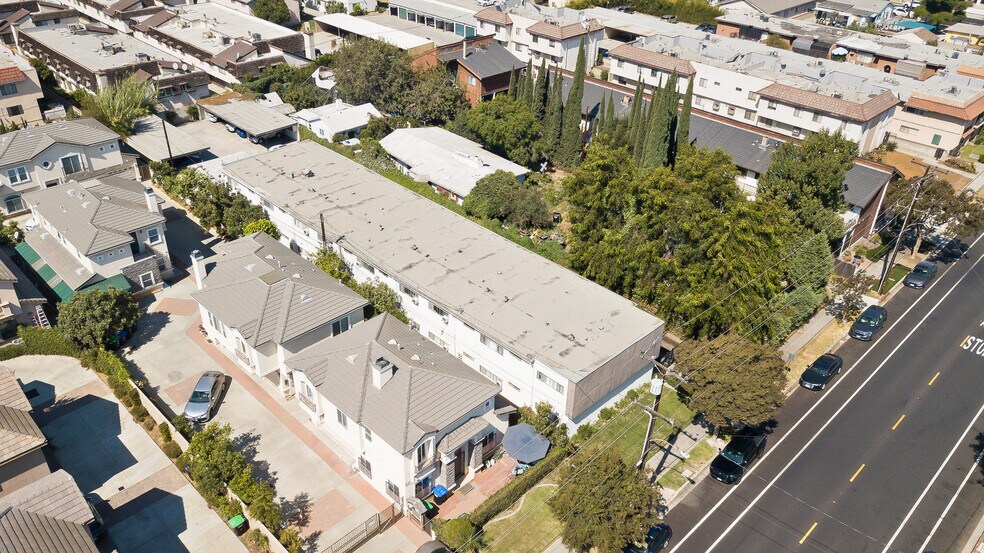 More Photos Of 231 N Alhambra Ave, Monterey Park Apartments For Sale