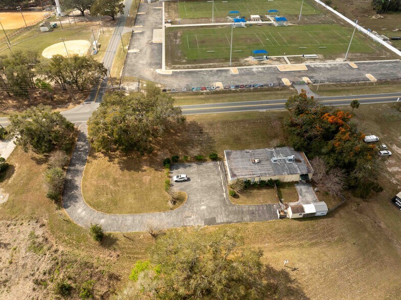 More Photos Of 619 N Dixie Ave, Fruitland Park General Retail For Sale