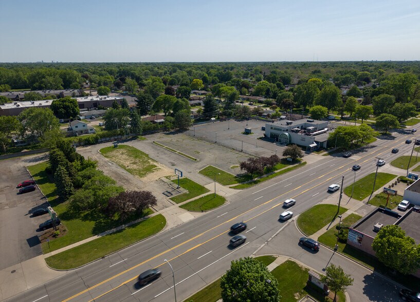More Photos Of 5580 E 12 Mile Rd, Warren Land For Sale