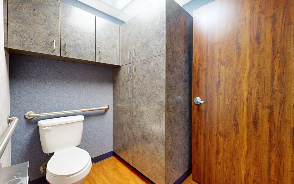 More Photos Of 4000 Johnson Rd, Steubenville Healthcare For Sale