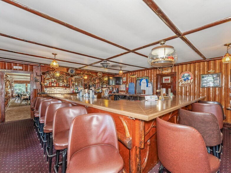 More Photos Of 8599 Big Saint Germain Cir, Saint Germain Restaurant For Sale