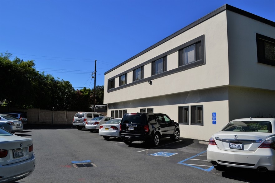 More Photos Of 2007 W Hedding St, San Jose Office For Lease