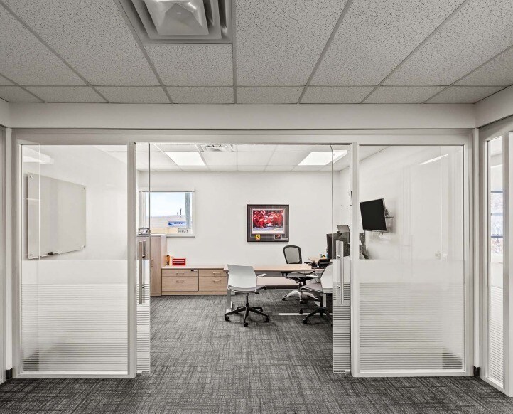 More Photos Of 1099 Guelph St, Kitchener Warehouse For Lease