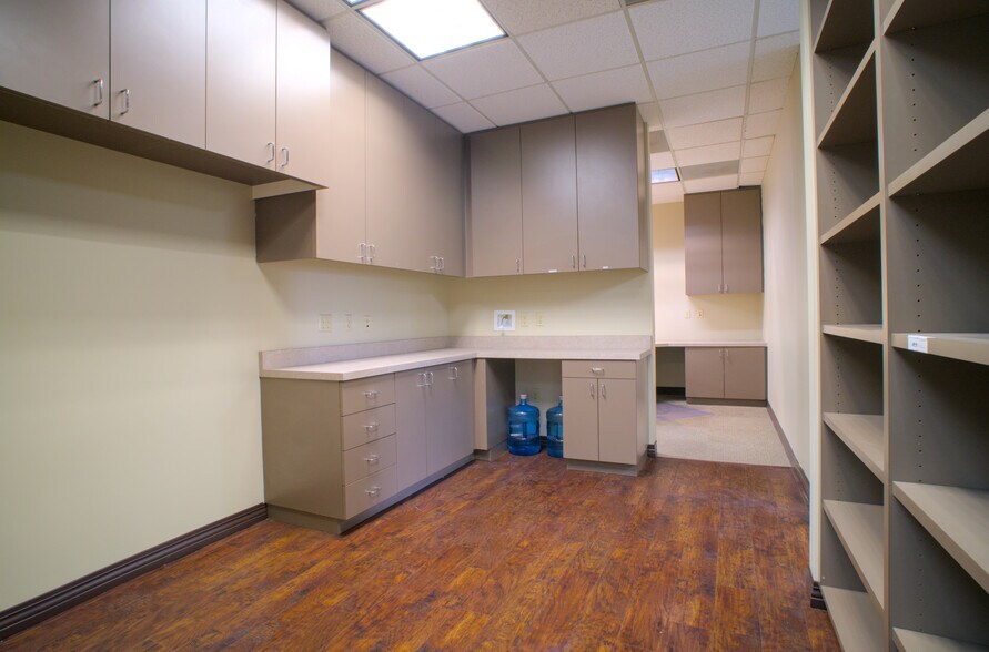 More Photos Of 1611 E 4th St, Santa Ana Loft Creative Space For Lease