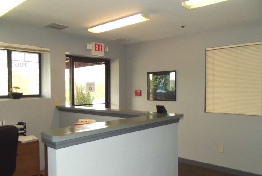 More Photos Of 20004 O'Brien Rd, Groveland Warehouse For Sale