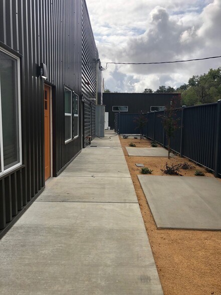 More Photos Of 2075 Baldwin Ave, Oroville Flex For Lease