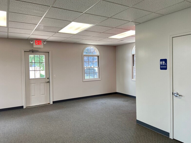 More Photos Of 4824-4836 Frank Ave NW, Canton Office For Lease
