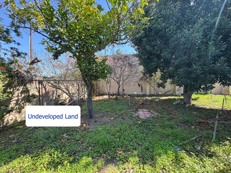 More Photos Of 7736 Sugar Dr, Huntington Beach Apartments For Sale