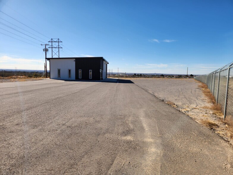 More Photos Of 22950 Stern dr, Anthony Land For Lease