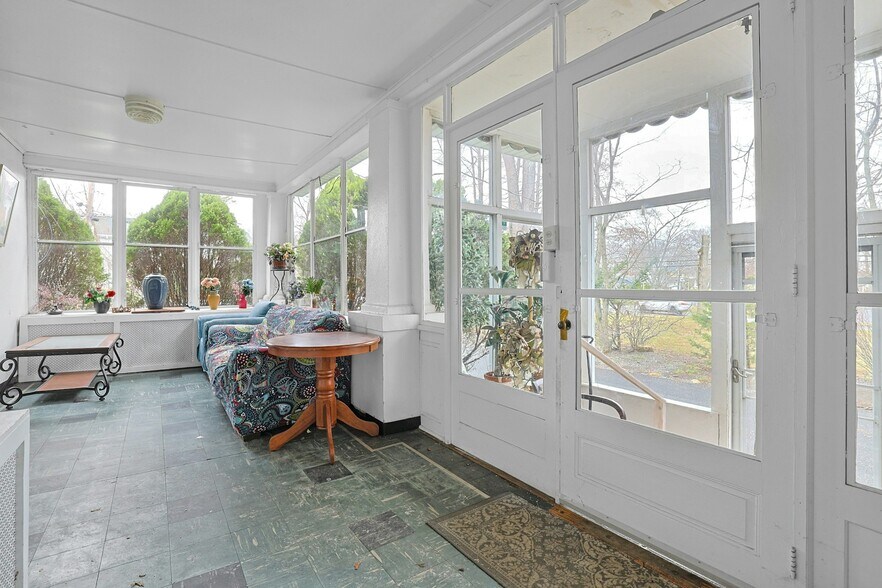 More Photos Of , Pearl River Unknown For Sale