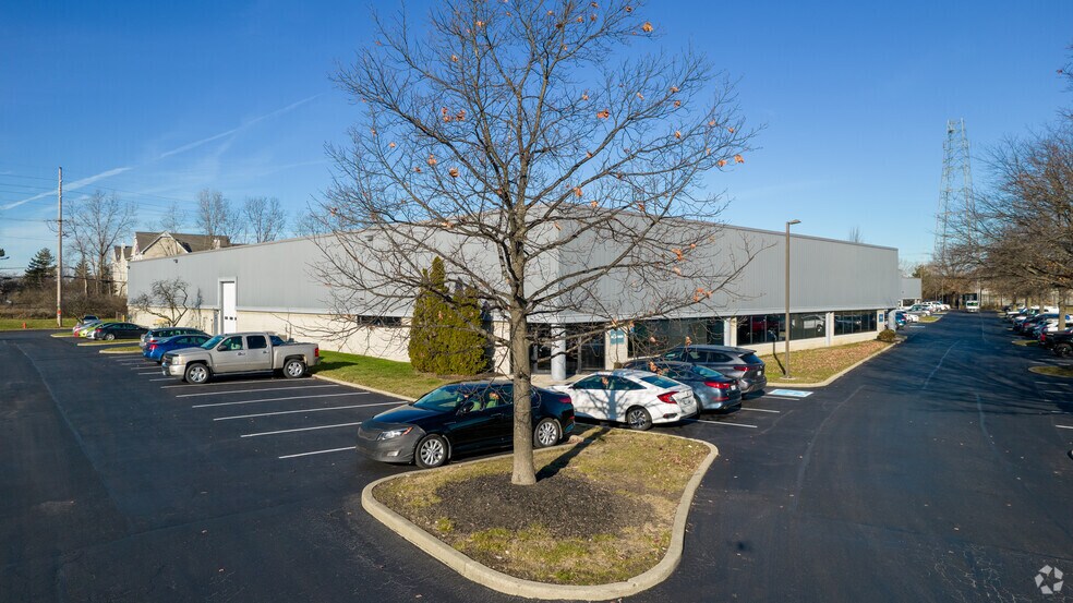 More Photos Of 530 Lakeview Plaza Blvd, Worthington Warehouse For Lease