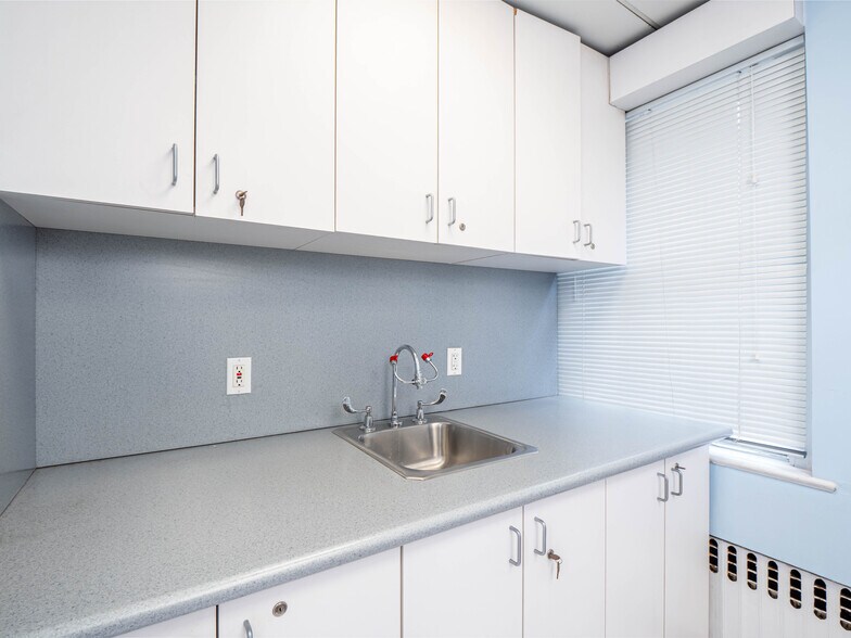 More Photos Of 1035 Park Ave, New York Apartments For Sale