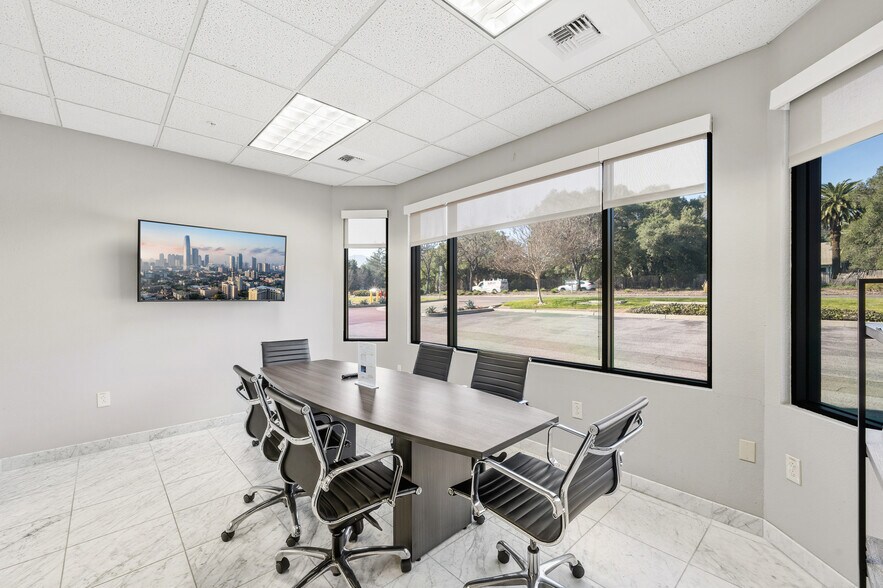 More Photos Of 12820-12840 Saratoga-Sunnyvale Rd, Saratoga Office For Lease