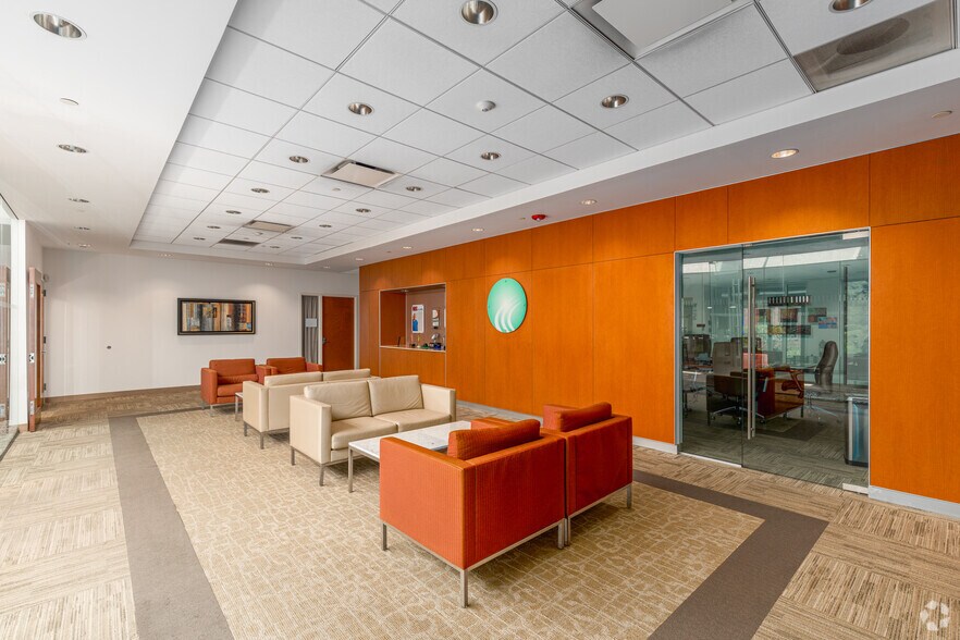 More Photos Of 402-404 Lippincott Dr, Marlton Medical For Sale