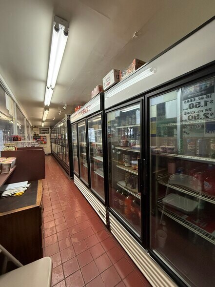 More Photos Of 6501 Elmwood Ave, Philadelphia Convenience Store For Sale