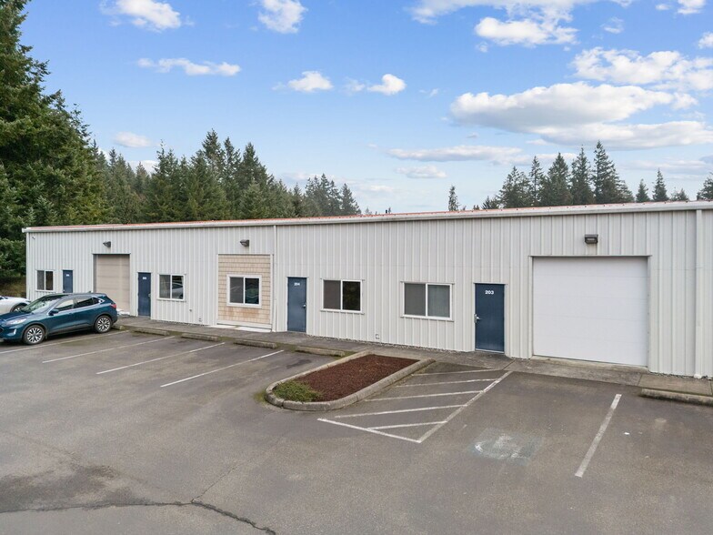 More Photos Of 5686 NE Minder Rd, Poulsbo Warehouse For Sale