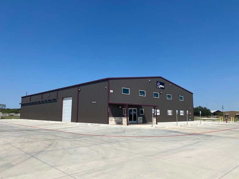 More Photos Of 3303 Shell Rd, Georgetown Unknown For Lease