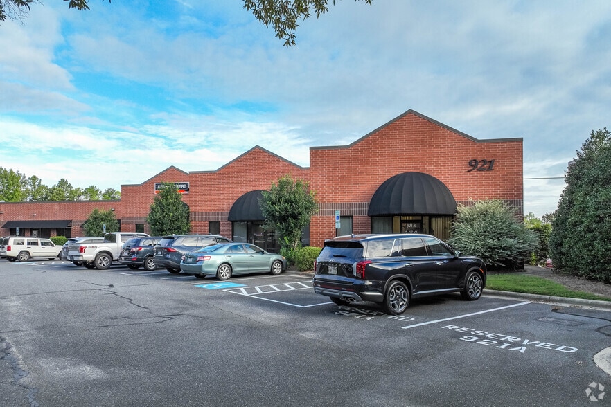 Primary Photo Of 921 Matthews Mint Hill Rd, Matthews Warehouse For Lease