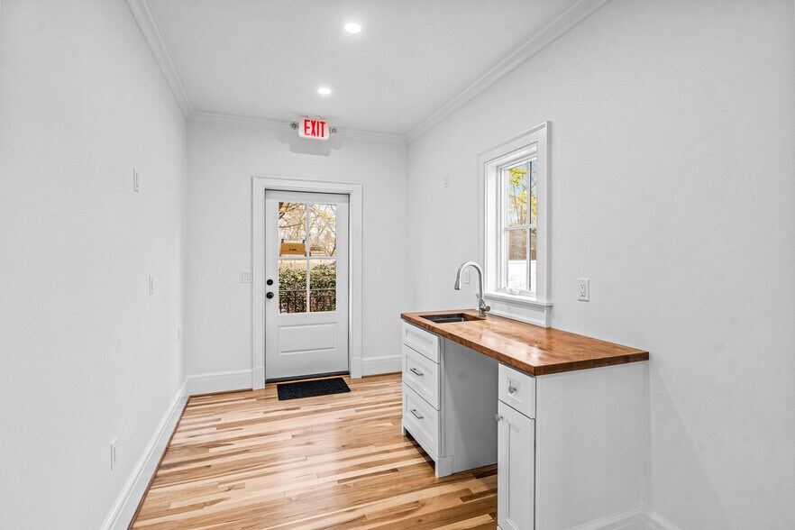 More Photos Of 300 S Route 73, Berlin Office For Sale