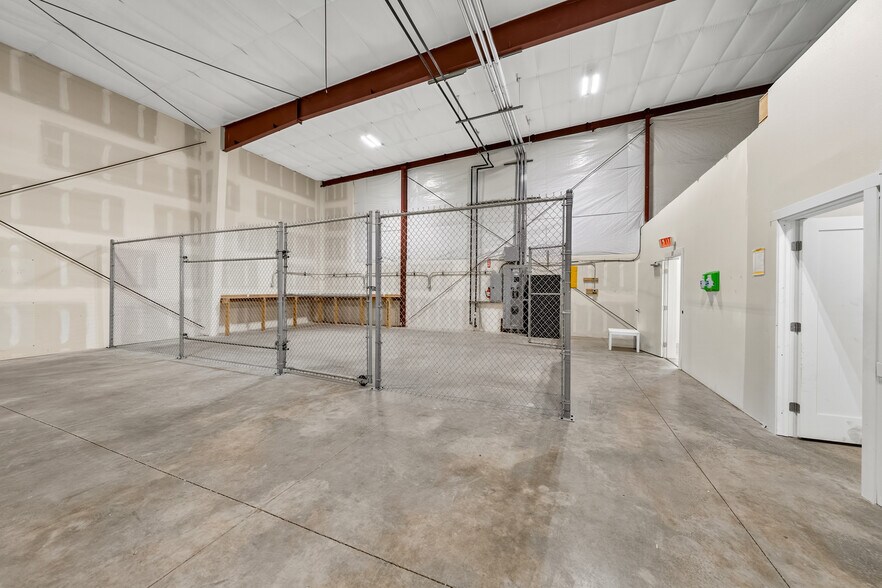 More Photos Of 188 Salmon Way, White City Industrial For Sale