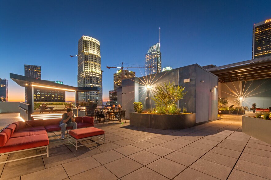 More Photos Of 801 S Hope St, Los Angeles Apartments For Lease