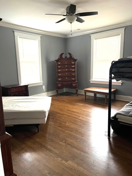 More Photos Of 1233 Peabody Ave, Memphis Office For Sale