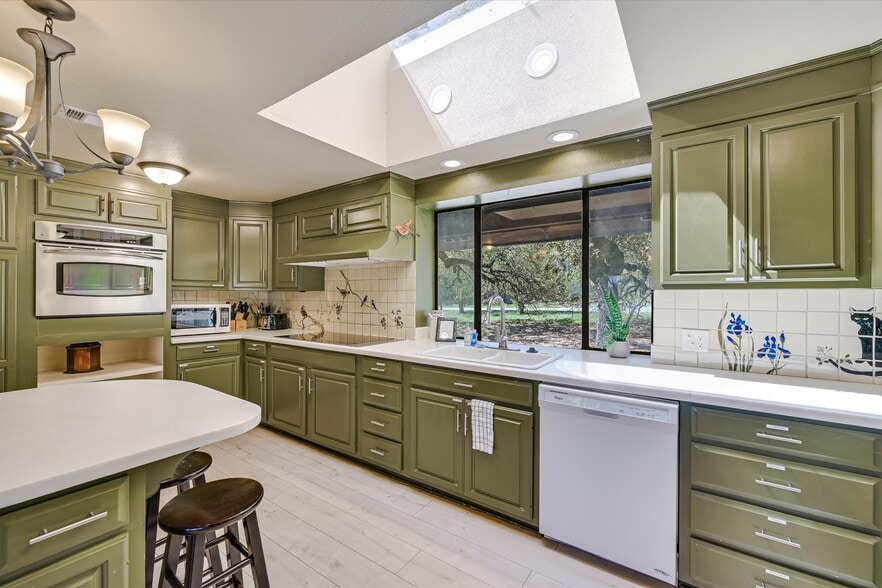 More Photos Of 411 Whitetail Ridge, Dripping Springs Land For Sale