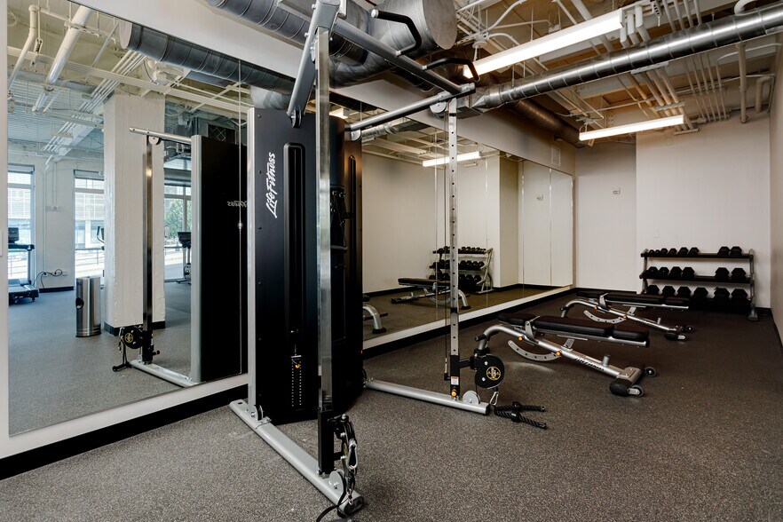 More Photos Of 300 2nd Ave S, Nashville Office For Sale