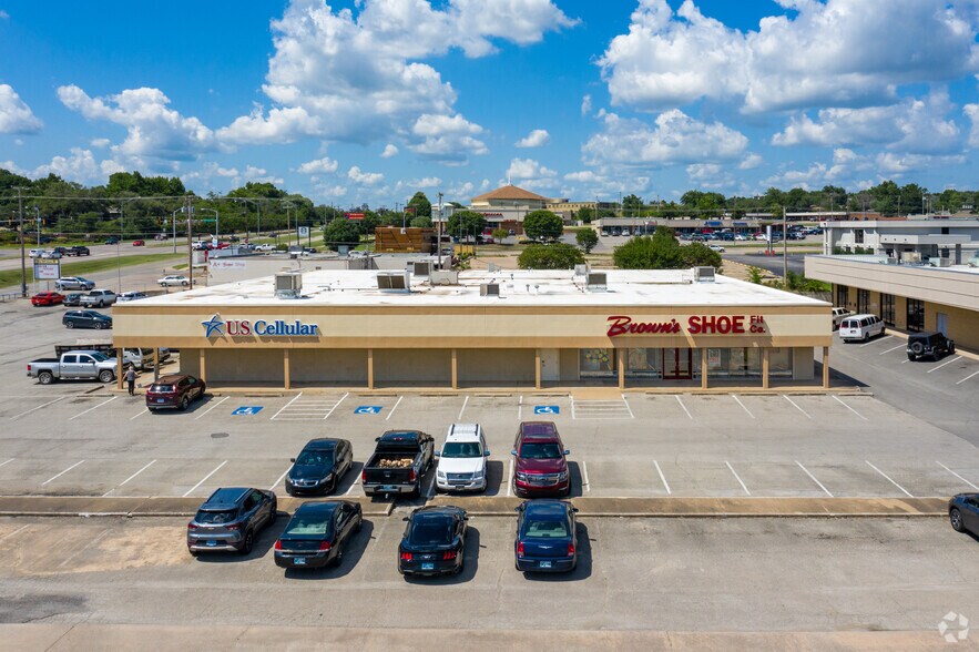 More Photos Of 534-598 SE Washington Blvd, Bartlesville Unknown For Lease