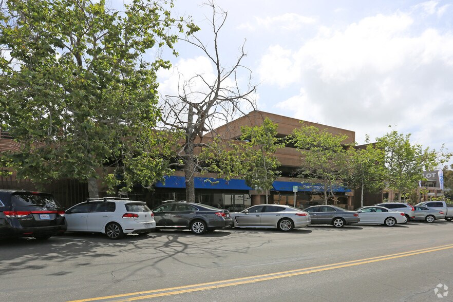 More Photos Of 7680 Girard Ave, La Jolla Office For Lease