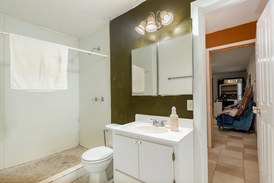 More Photos Of 14751 Horizon Blvd, Horizon City Warehouse For Lease